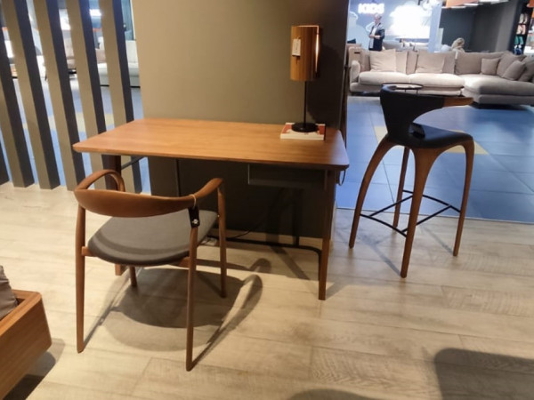 Стол письменный ARKKO 1260 1 ящик орех/графит