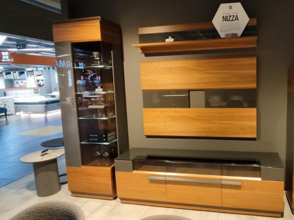 Комплект гостиной NIZZA орех/стекло графит