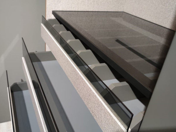 Шкаф-купе 2-х дверный шпон орех/графит