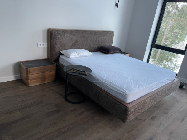 Прикроватная тумба RAGGIO2 орех/шампань/черная