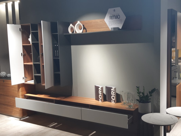 Гостиная RITMO орех/silver