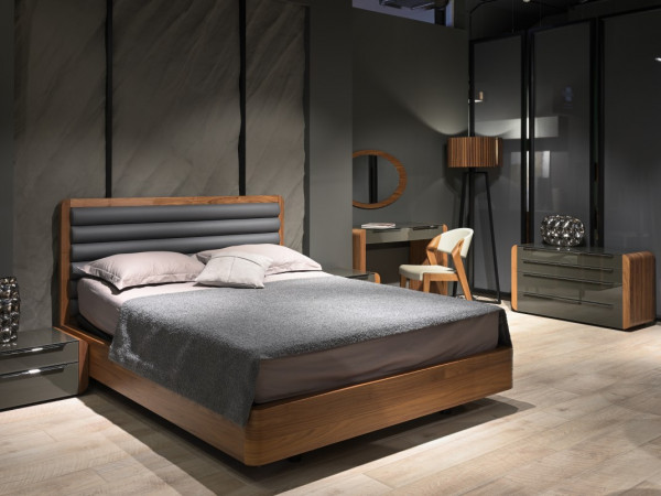 Шпонированная кровать высокая BELLA орех