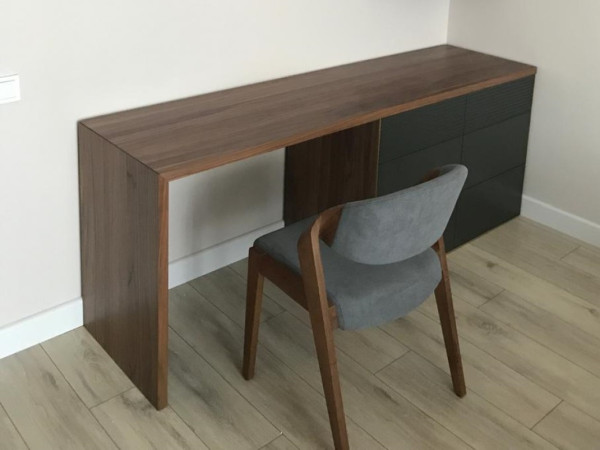 Стол письменный RITMO 2 2010 орех/графит