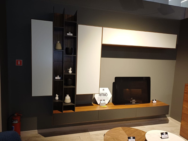  Комплект гостиной RITMO орех/графит/silver