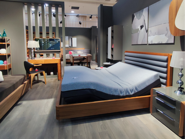 Кровать BELLA 160 с трансформируемым основанием и матрасом