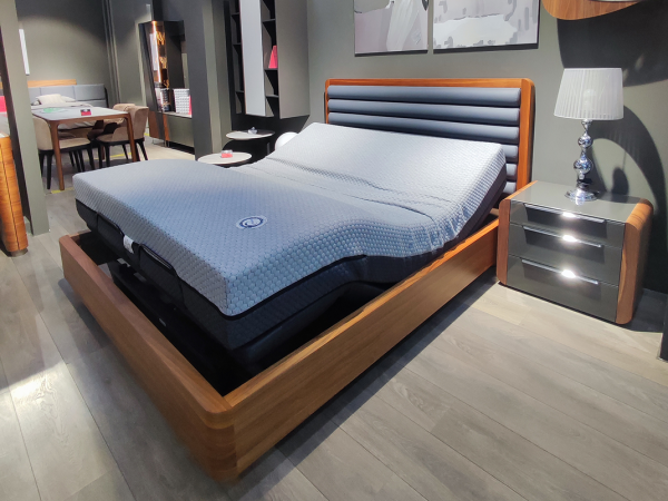 Кровать BELLA 160 с трансформируемым основанием и матрасом