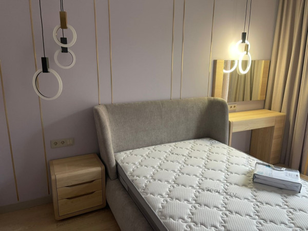 Прикроватная тумба LYONA дуб alpine