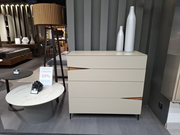 Комод 4 VEZZEL2 орех/taupe Комод 4 VEZZEL2 орех/taupe