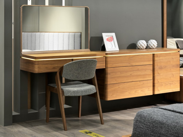 Стул 300 орех американский/светло-коричневый