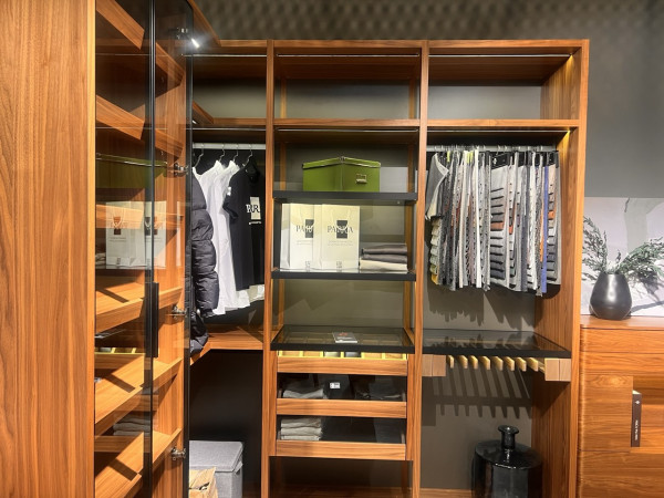 Гардеробная орех 