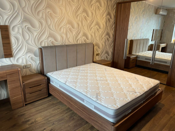 Прикроватная тумба LYONA орех