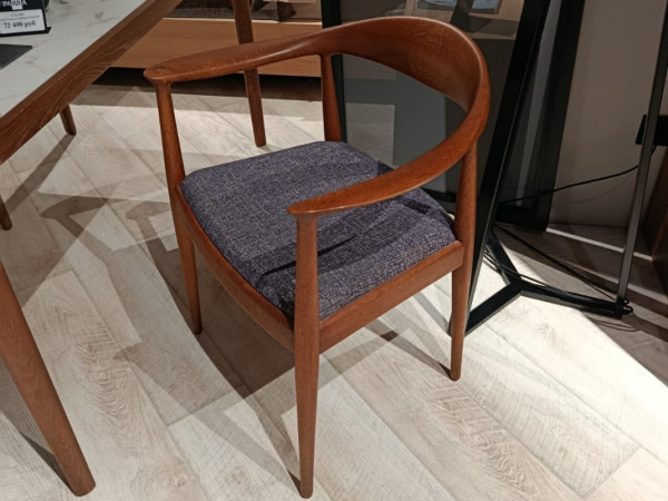 Стул 305 орех америк., ткань жаккард Chanel 48 фиолетовый