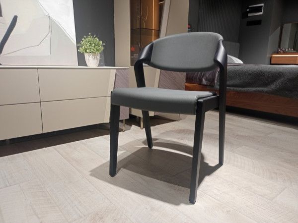 Стул 300 черный/графит