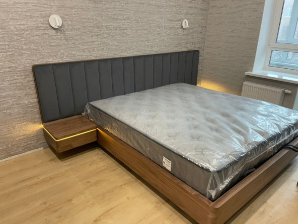 Шпонированная кровать широкая ORLY орех