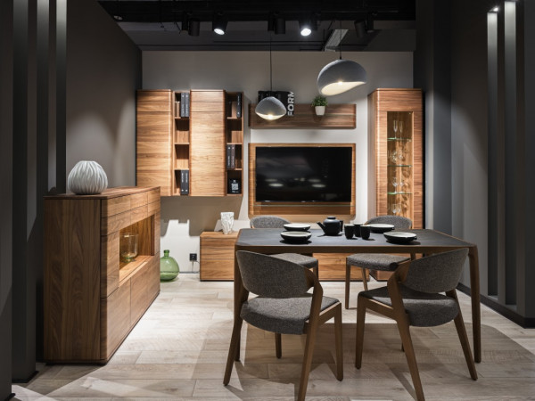 Стол обеденный 304 орех американский/черный