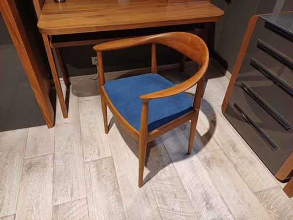 Стул 305 орех американский/синий