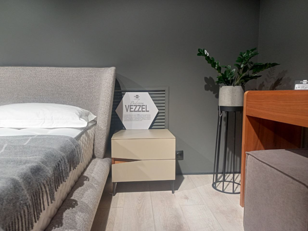 Прикроватная тумба правая VEZZEL2 орех/taupe