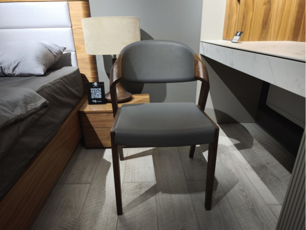 Стул 300 орех светлый/графит