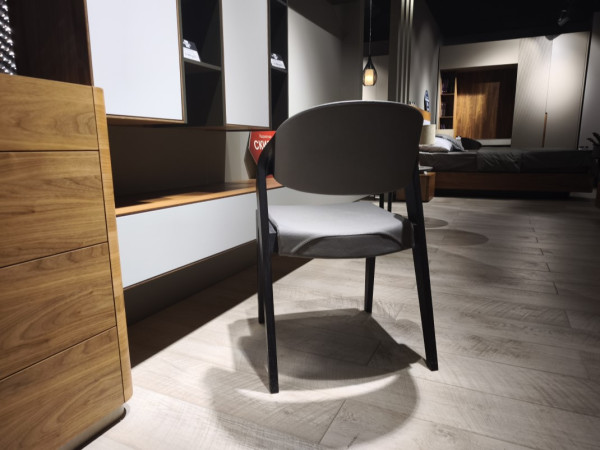 Стул 300 черный/экокожа графит