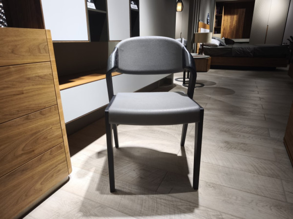 Стул 300 черный/экокожа графит