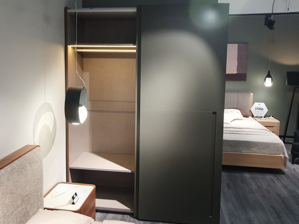 Шкаф-купе 2-х дверный орех/графит