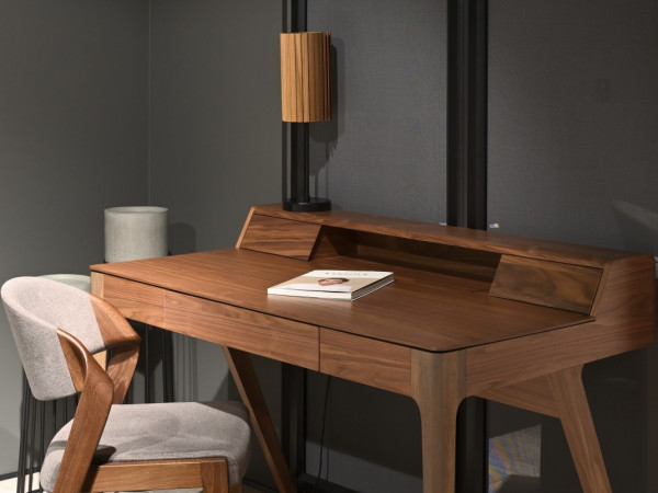 Настольный светильник Rotor Table Lamp орех